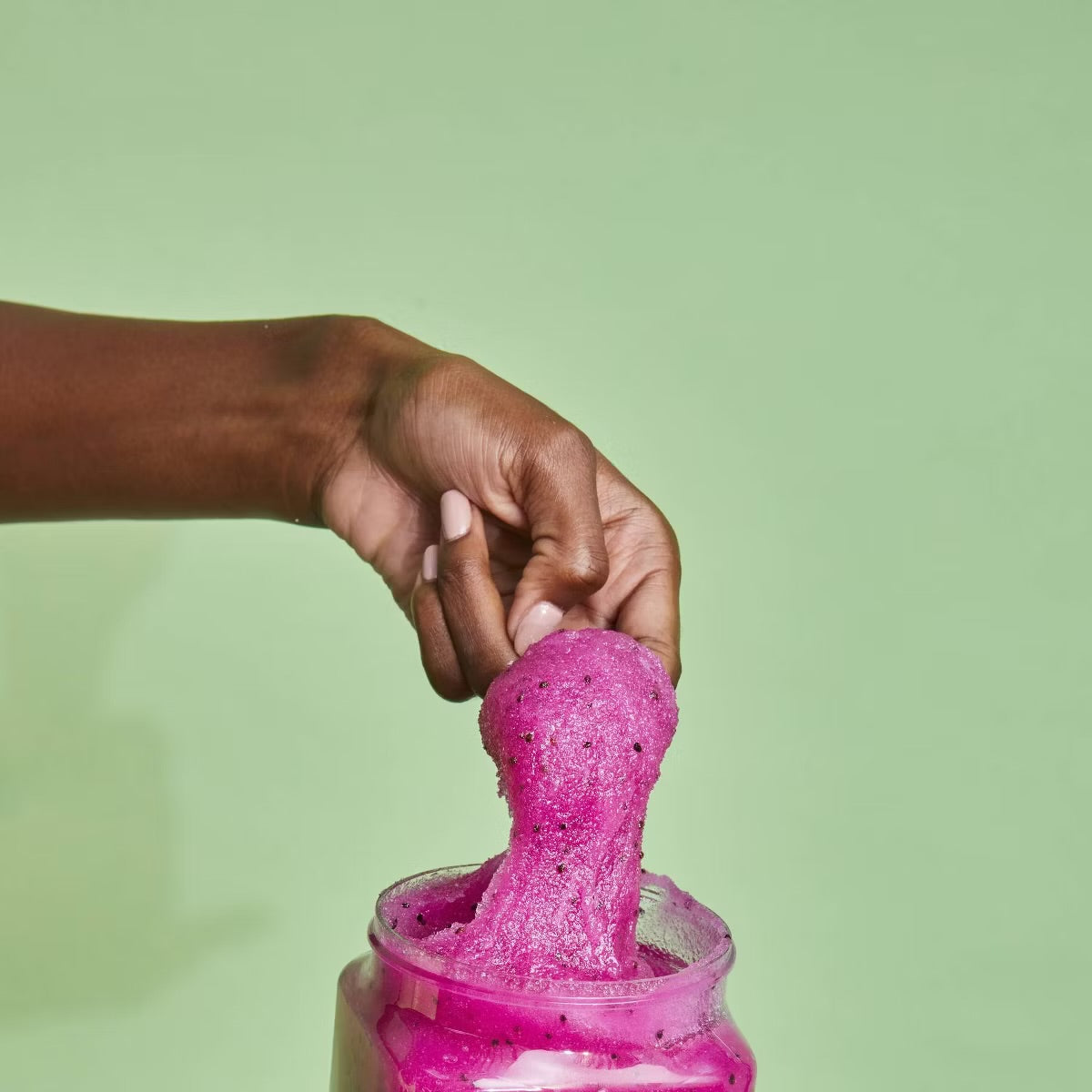 TREE HUT DRAGON FRUIT SHEA SUGAR BODY SCRUB - 18oz