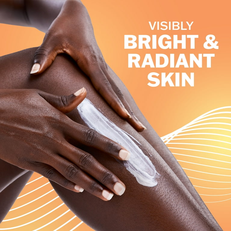OLAY VITAMIN C BRIGHTENING BODY LOTION - 17oz